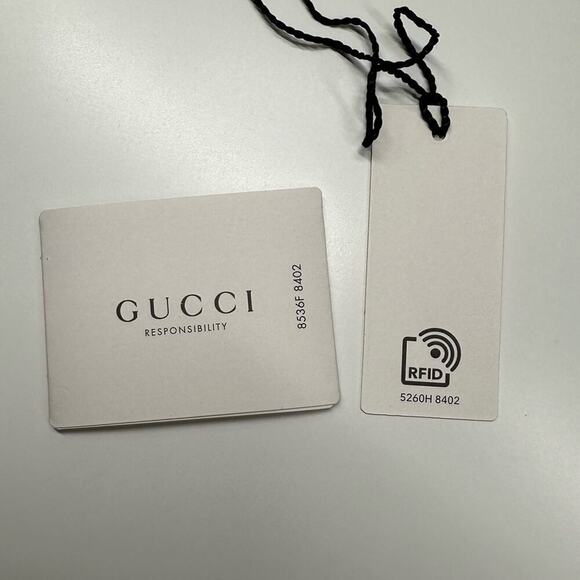 NWB | Gucci | Strawberry iPhone X/XS Case - Picture 8 of 8